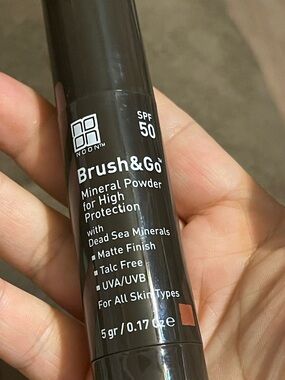 NOON Brush&Go SPF 50 Mineral Powder Stick in Brown